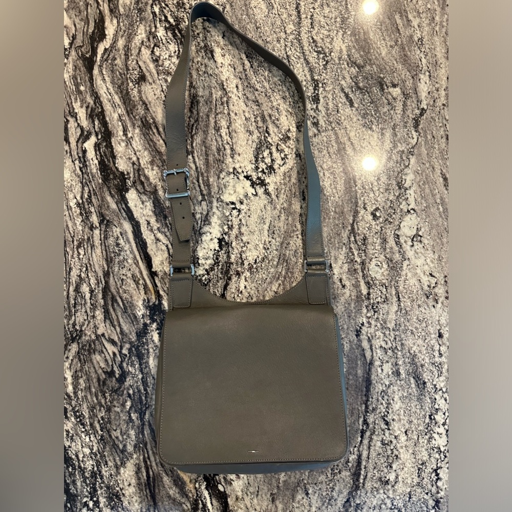 Shinola Detroit 11 wide 9 tall